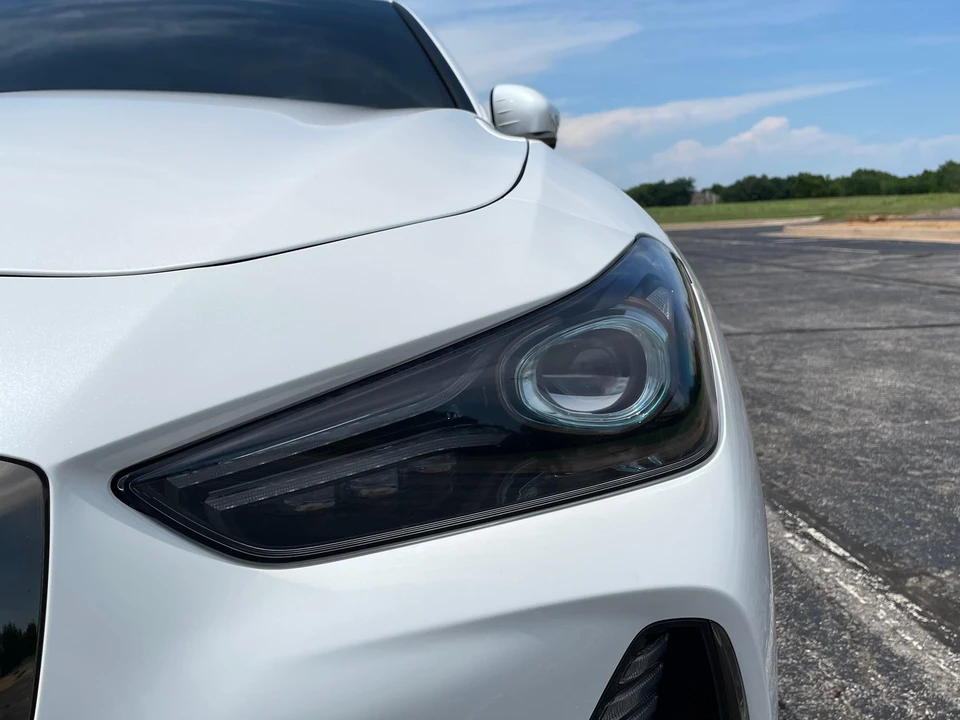 2021 Genesis G70 - Image 15 of 31