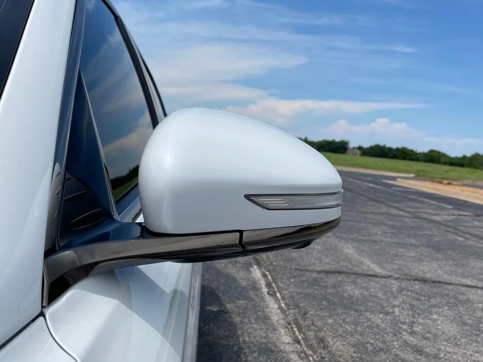 2021 Genesis G70 - Image 16 of 31