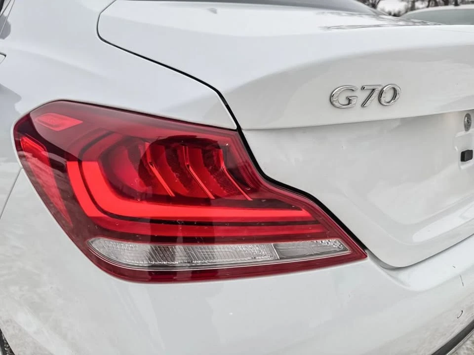 2021 Genesis G70 - Image 10 of 18