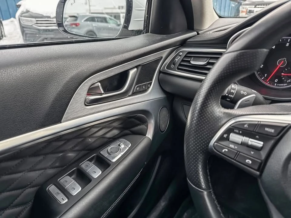 2021 Genesis G70 - Image 16 of 18