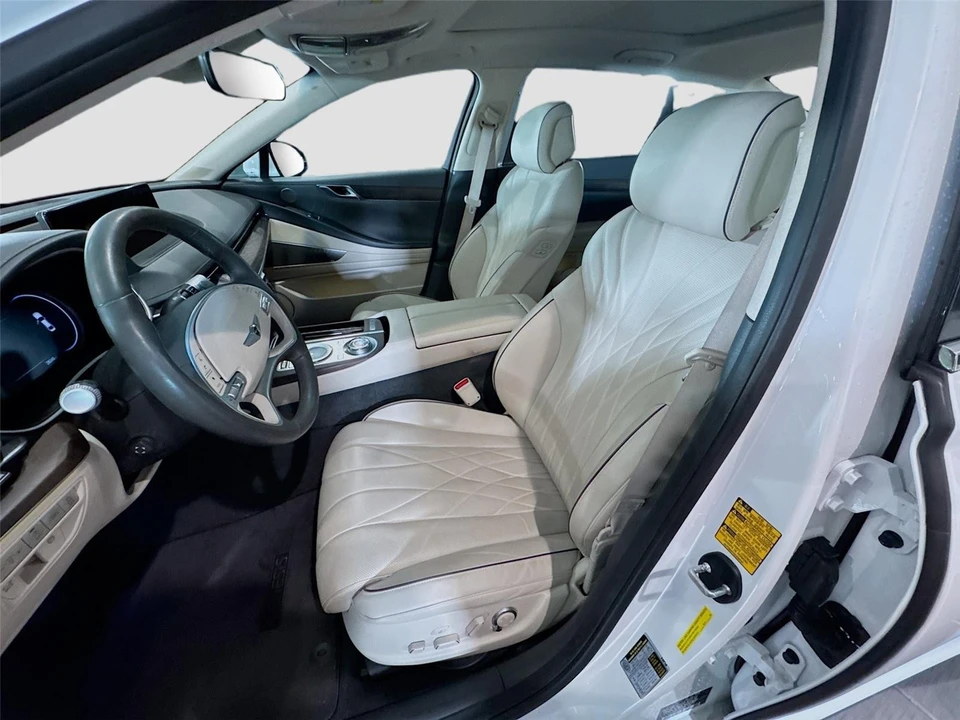 2021 Genesis G80 - Image 10 of 16