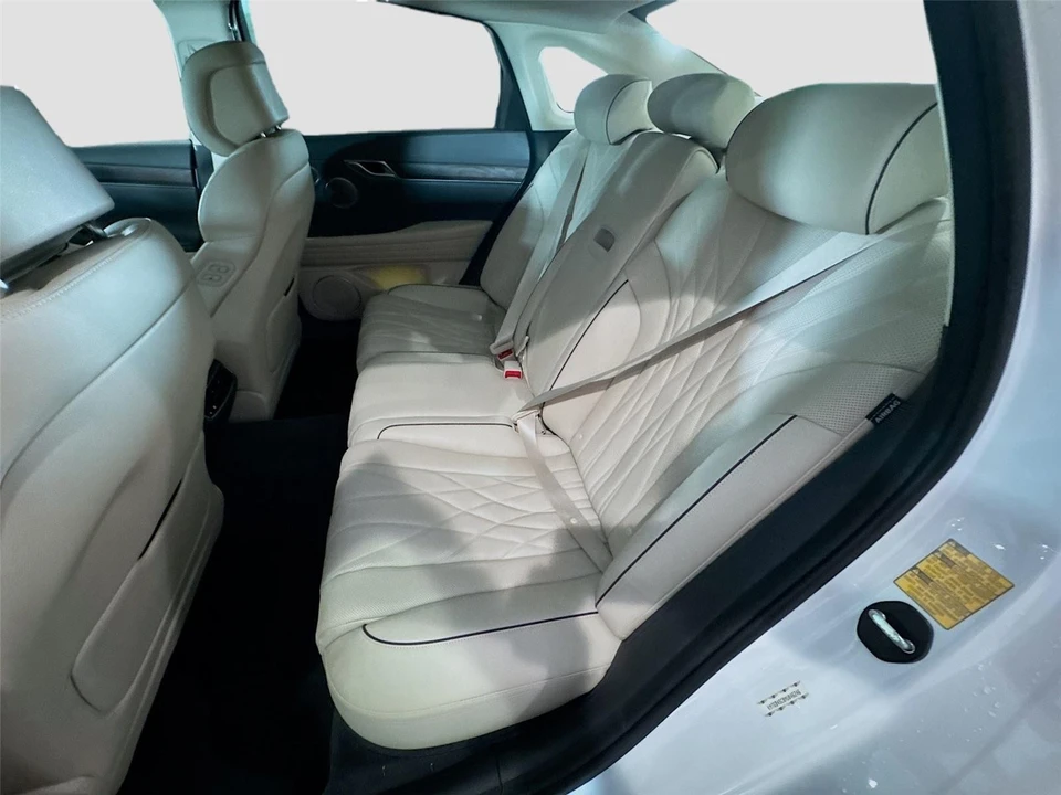 2021 Genesis G80 - Image 12 of 16
