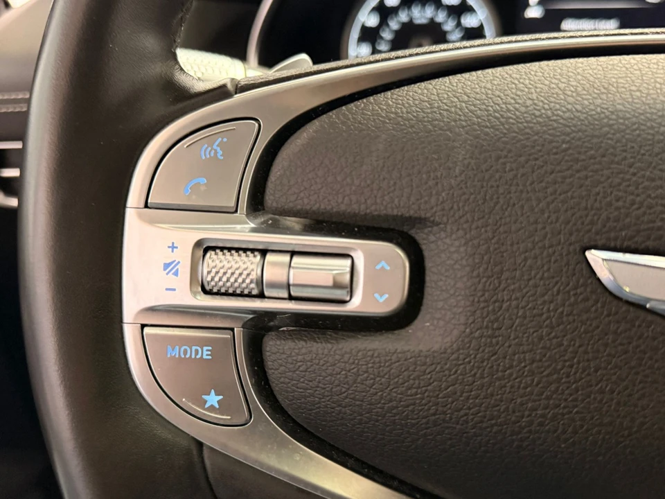 2021 Genesis GV80 - Image 16 of 21