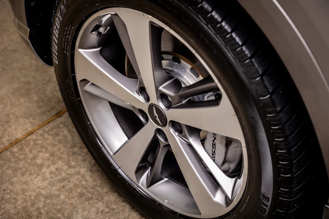 2021 Genesis GV80 - Image 17 of 21