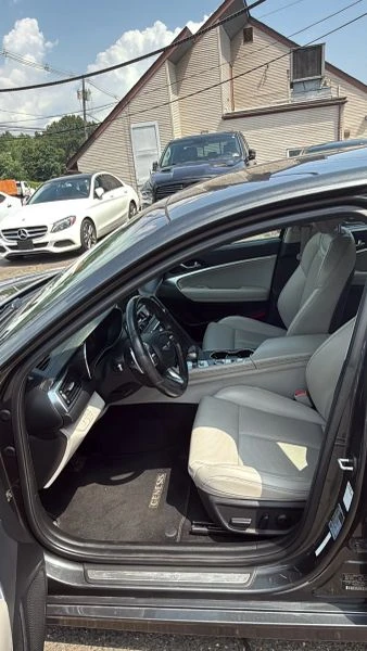 2021 Genesis G70 - Image 10 of 20