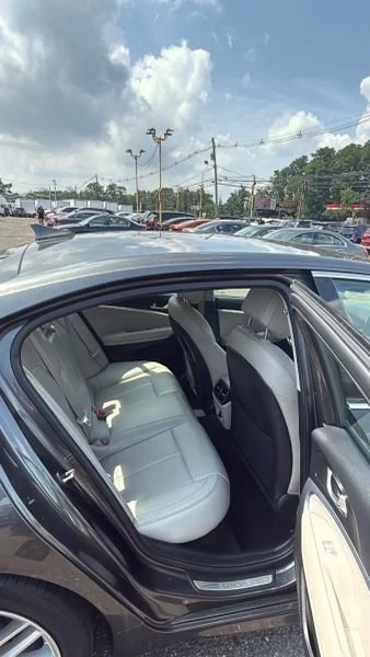 2021 Genesis G70 - Image 15 of 19