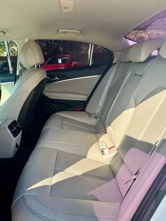 2021 Genesis G70 - Image 7 of 10