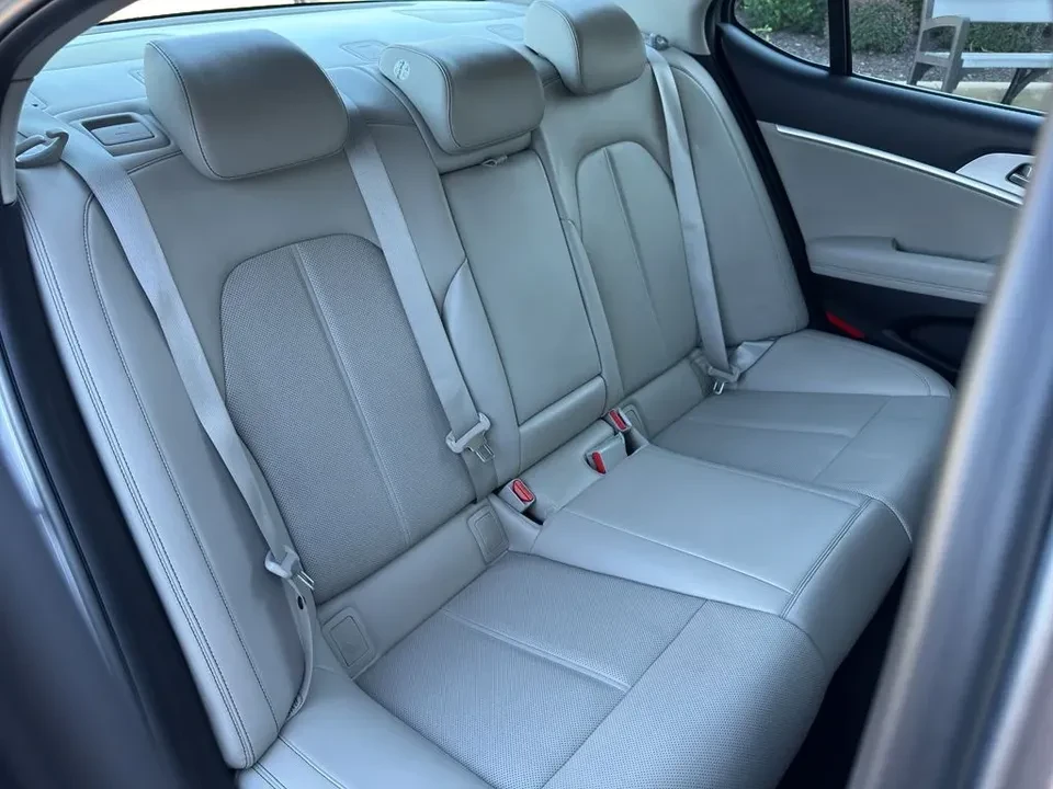 2021 Genesis G70 - Image 12 of 13