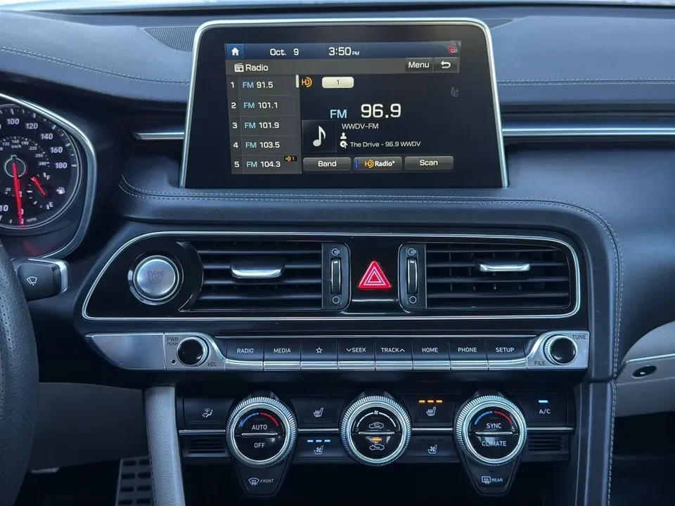 2021 Genesis G70 - Image 8 of 13