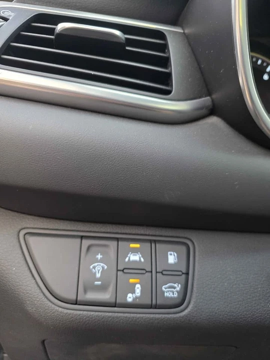 2021 Genesis G70 - Image 19 of 19