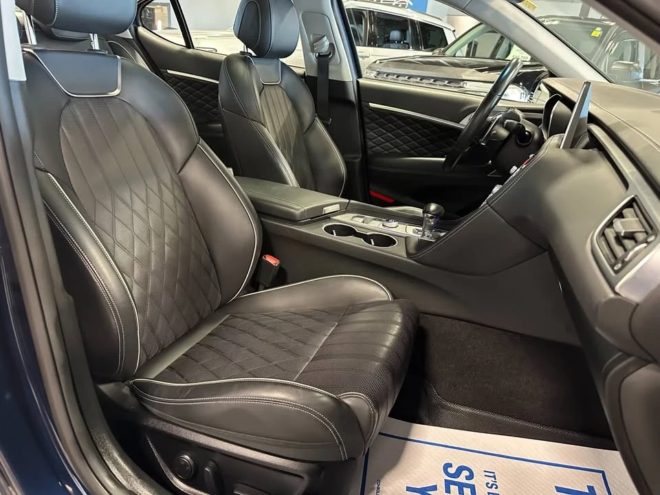 2021 Genesis G70 - Image 18 of 19