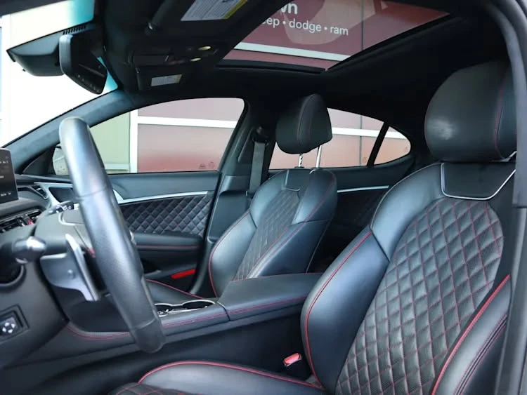 2021 Genesis G70 - Image 18 of 19