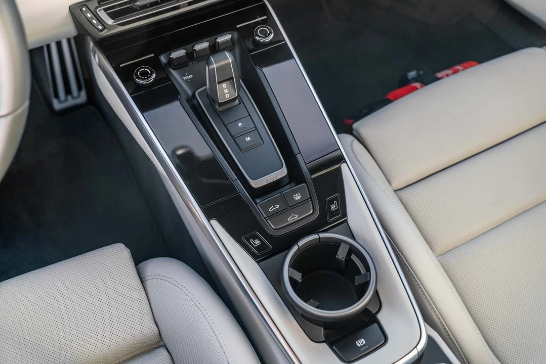 2021 Porsche 992 Turbo S - Image 25 of 31