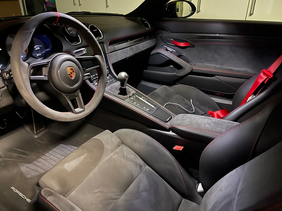 2021 Porsche 718 Cayman GT4 - Image 7 of 7