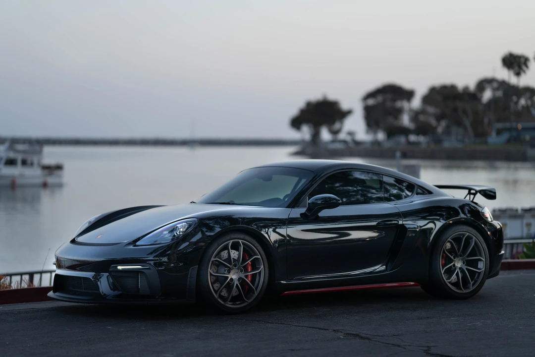 2021 Porsche 718 Cayman GT4 - Image 2 of 7