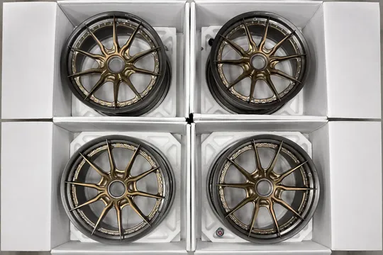 Porsche 911 HRE S104SC Center Lock Wheels