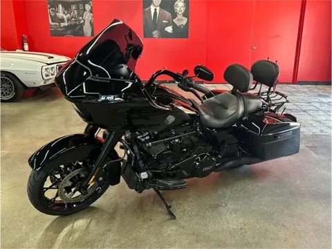 2021 Harley-Davidson Road Glide Special Blackout Edition