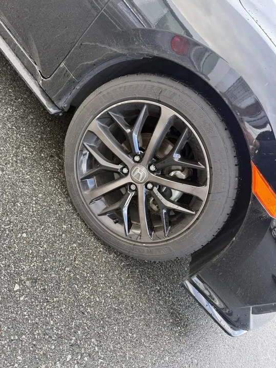 2021 Honda Civic 10th Gen - Image 3 of 12