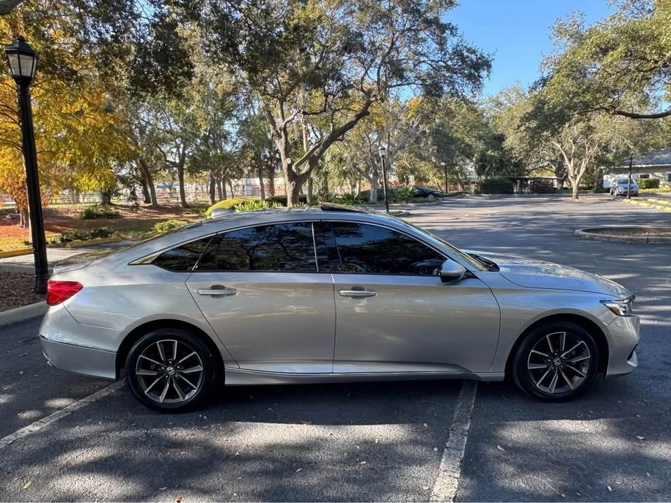 2021 Honda Accord 10th Gen - Image 5 of 15