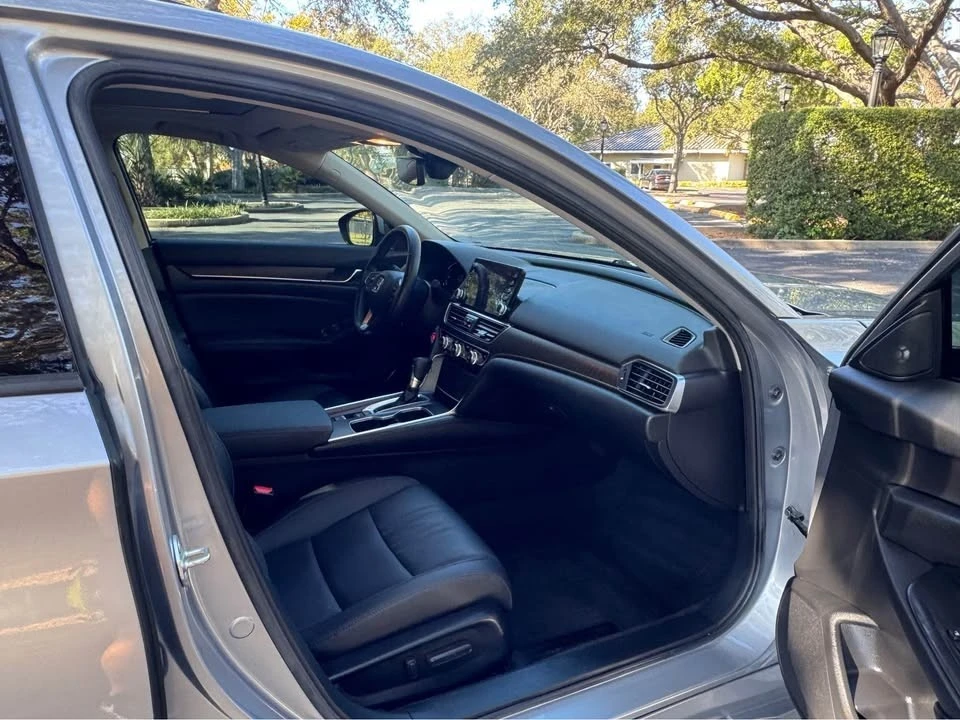 2021 Honda Accord 10th Gen - Image 13 of 15