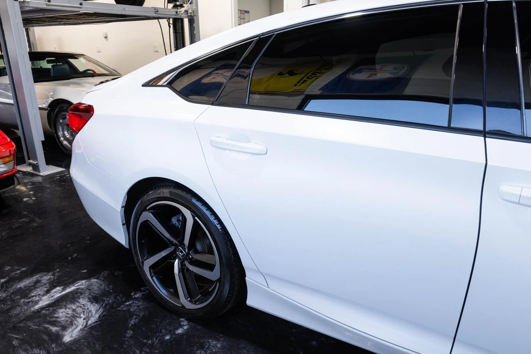 2021 Honda Accord 10th Gen - Image 11 of 12