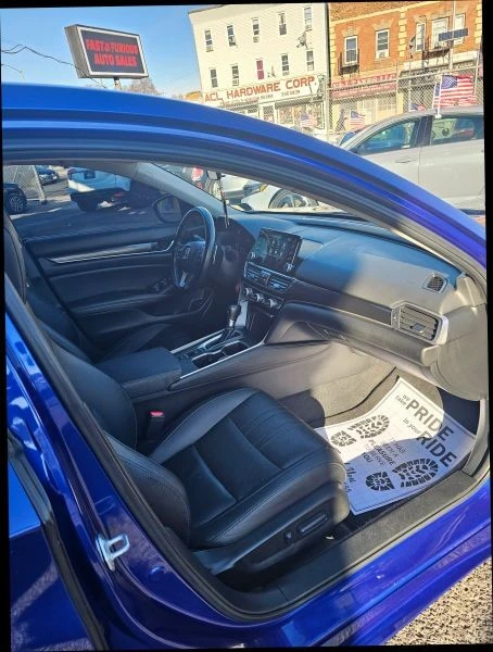 2021 Honda Accord 10th Gen - Image 8 of 12