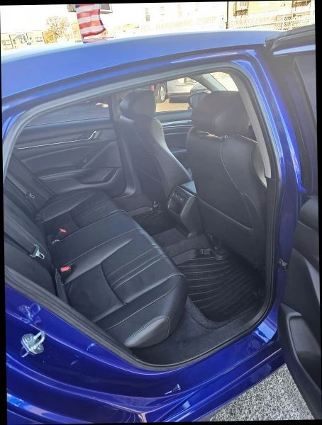 2021 Honda Accord 10th Gen - Image 9 of 12