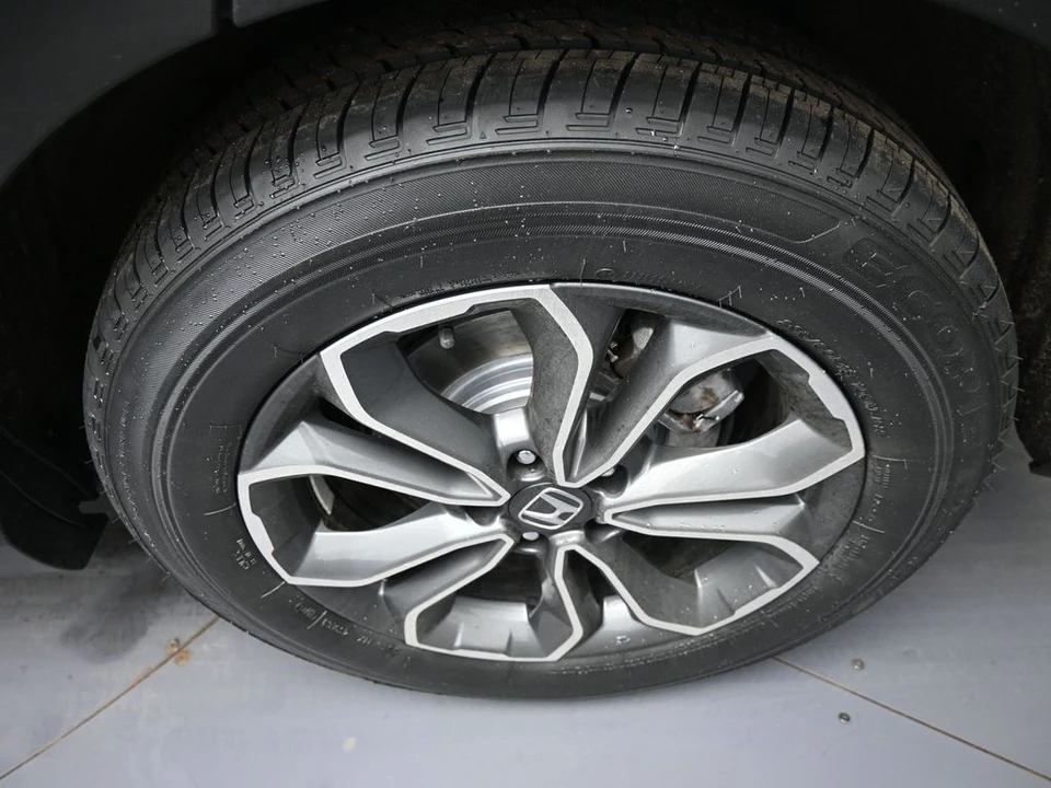 2021 Honda CR-V 5th Gen - Image 15 of 21