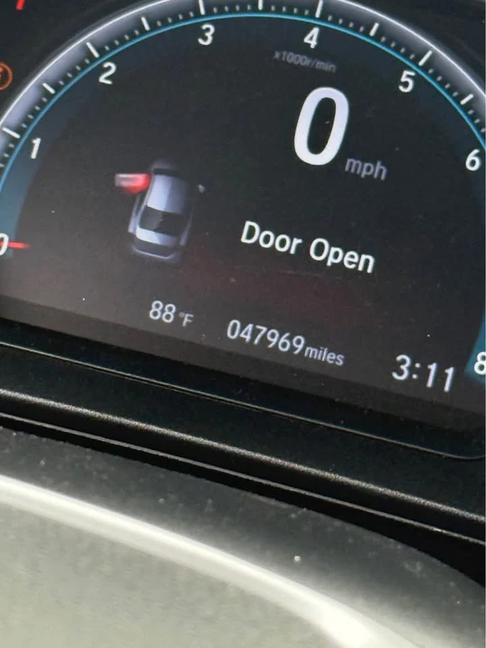 2021 Honda Civic 10th Gen - Image 7 of 8