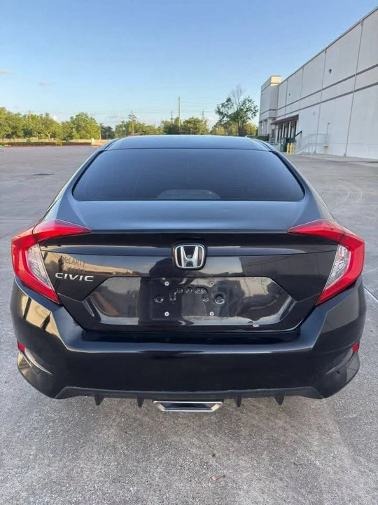 2021 Honda Civic 10th Gen - Image 4 of 7