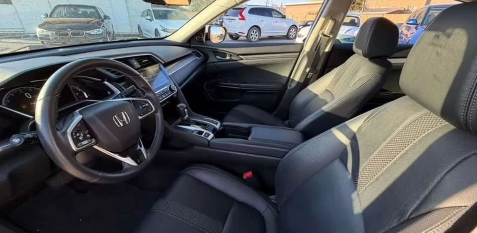 2021 Honda Civic 10th Gen - Image 8 of 10