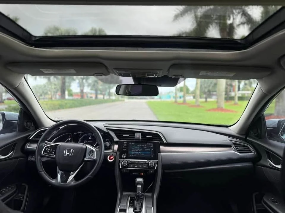 2021 Honda Civic 10th Gen - Image 5 of 6