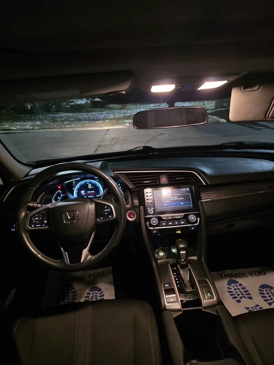 2021 Honda Civic 10th Gen - Image 6 of 10