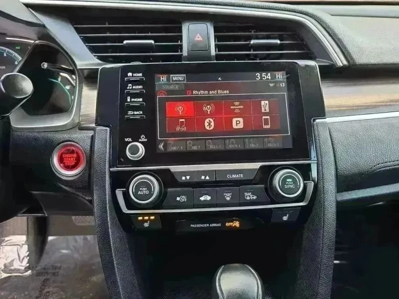 2021 Honda Civic 10th Gen - Image 11 of 12