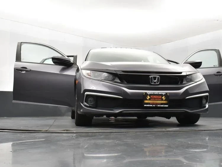 2021 Honda Civic 10th Gen - Image 11 of 12