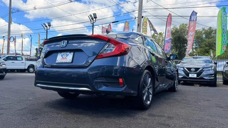 2021 Honda Civic 10th Gen - Image 9 of 12