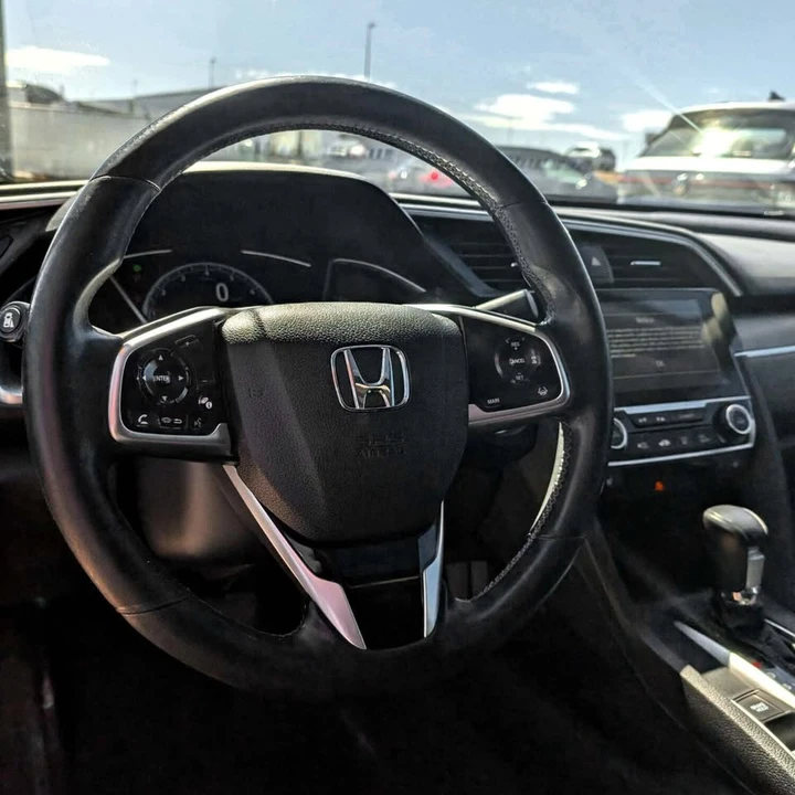 2021 Honda Civic 10th Gen - Image 15 of 18
