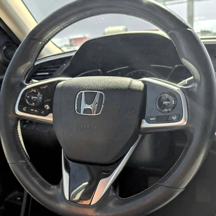 2021 Honda Civic 10th Gen - Image 14 of 18