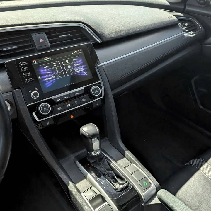 2021 Honda Civic 10th Gen - Image 12 of 18