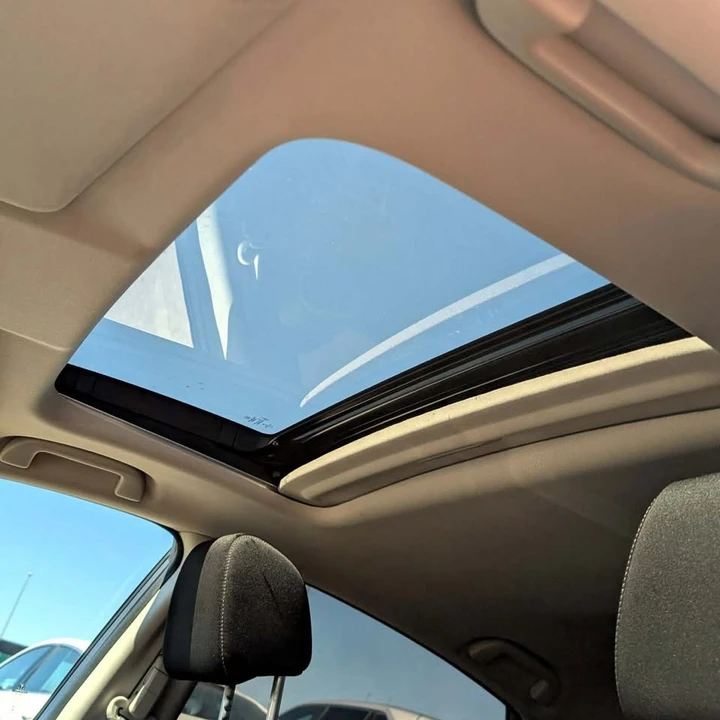 2021 Honda Civic 10th Gen - Image 11 of 18