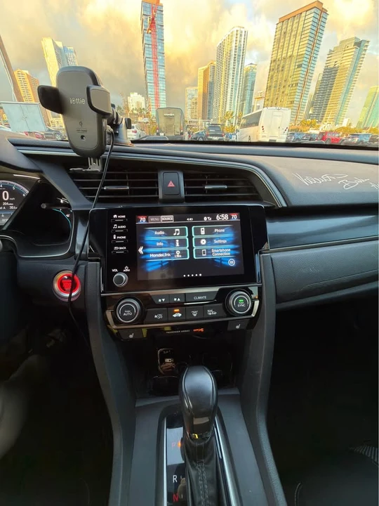 2021 Honda Civic 10th Gen - Image 7 of 8