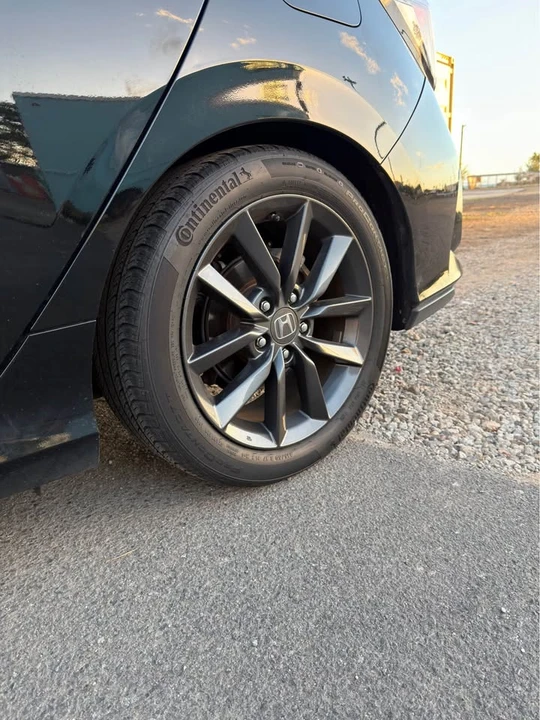 2021 Honda Civic 10th Gen - Image 5 of 8
