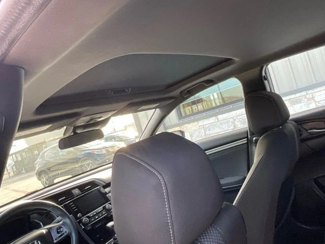 2021 Honda Civic 10th Gen - Image 17 of 21