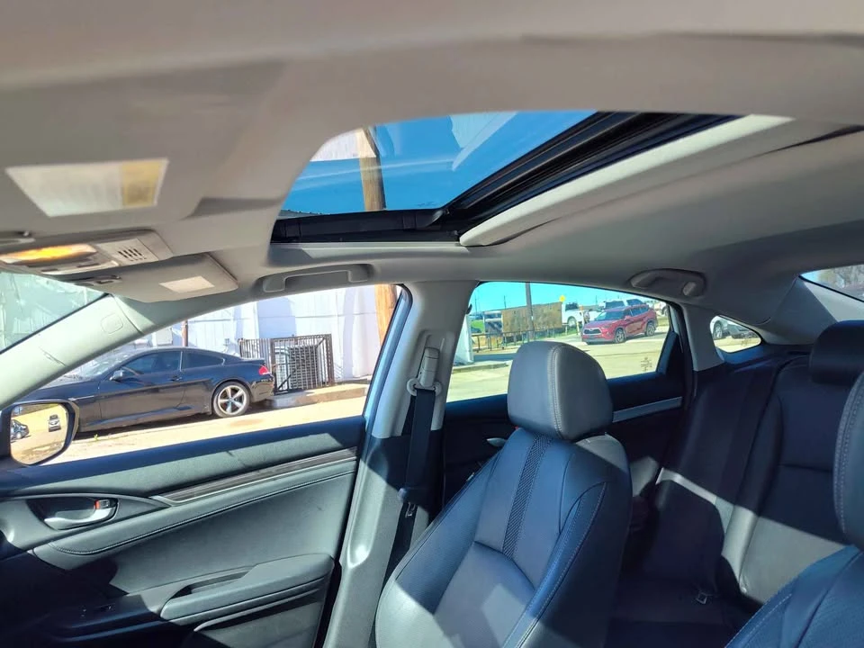 2021 Honda Civic 10th Gen - Image 7 of 11