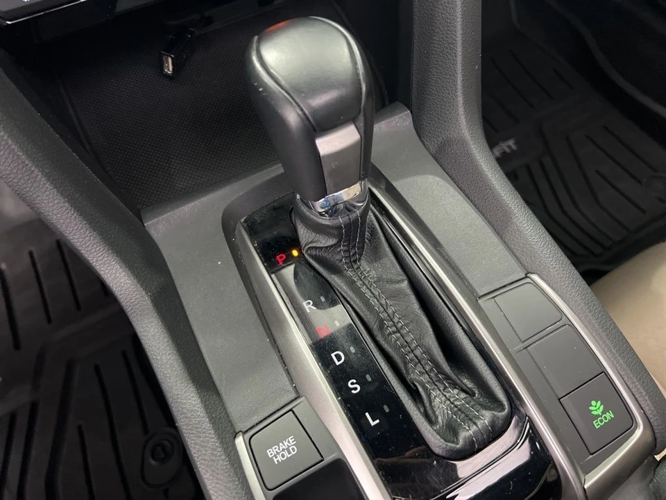 2021 Honda Civic 10th Gen - Image 15 of 21