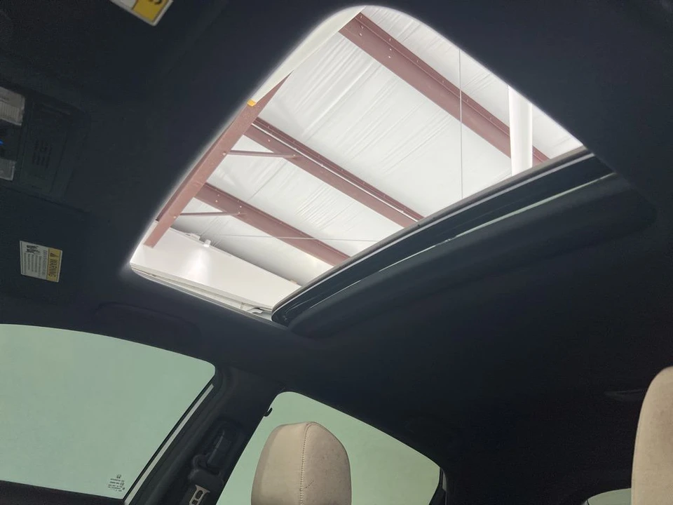 2021 Honda Civic 10th Gen - Image 17 of 21
