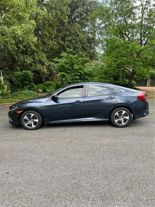 2021 Honda Civic 10th Gen - Image 9 of 12