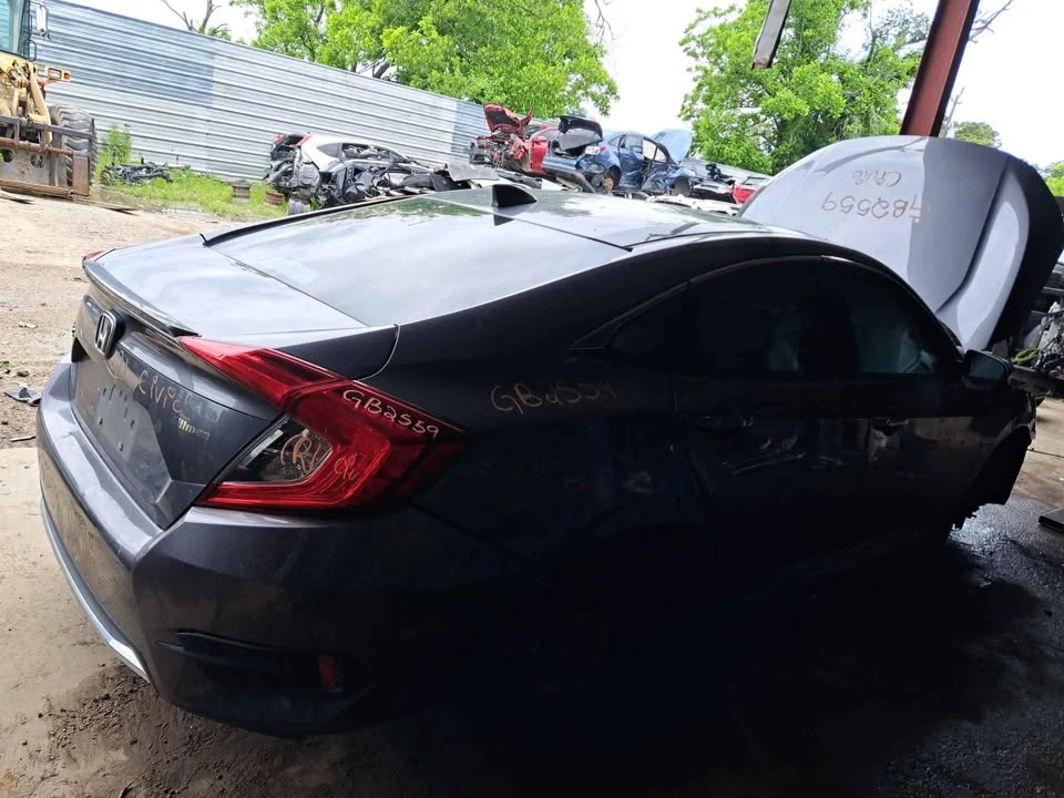 2021 Honda Civic 10th Gen - Image 6 of 8