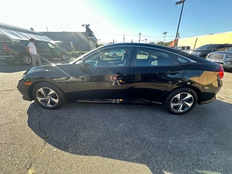 2021 Honda Civic 10th Gen - Image 6 of 12