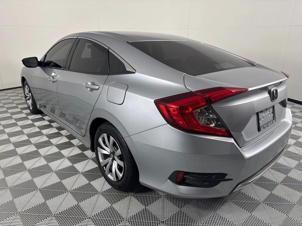 2021 Honda Civic 10th Gen - Image 8 of 12